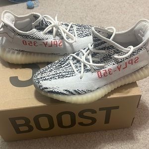 Yeezy Boost 350 ‘Zebra’ 🦓 Size 7 Men, Size 8.5 Women